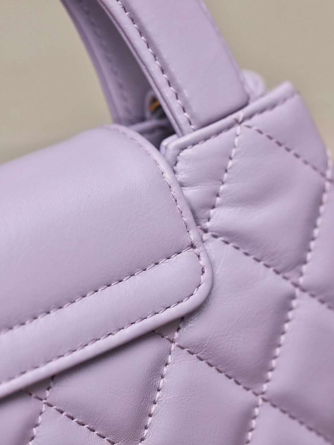 Chanel 24S vintage kelly bag view 5