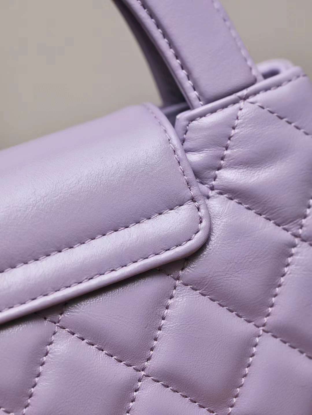 Chanel 24S vintage kelly bag view 8