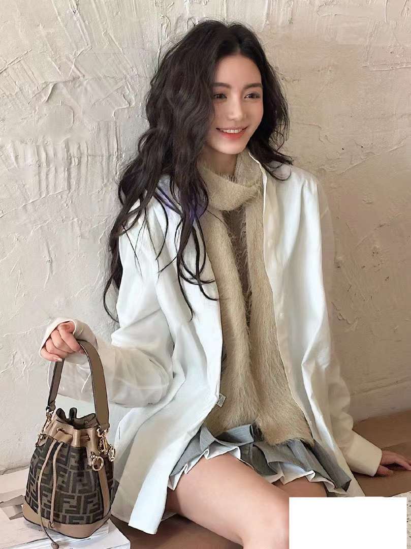 Fendi Mon Tresor Bucket bag view 1