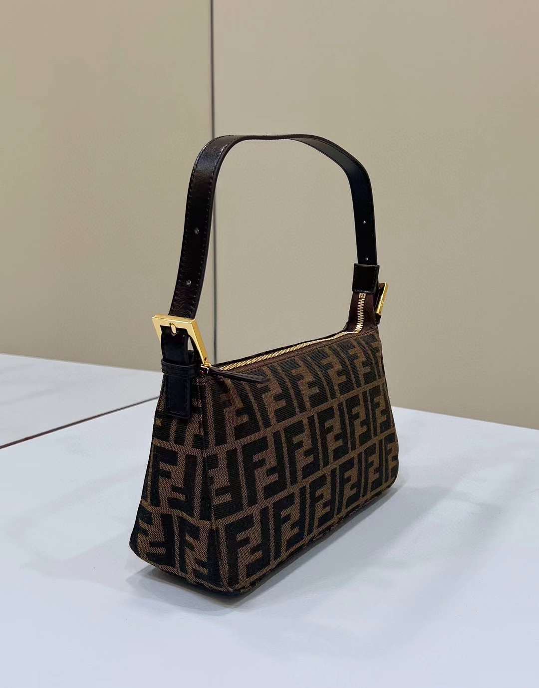 Fendi cloth Underarm bag view 2