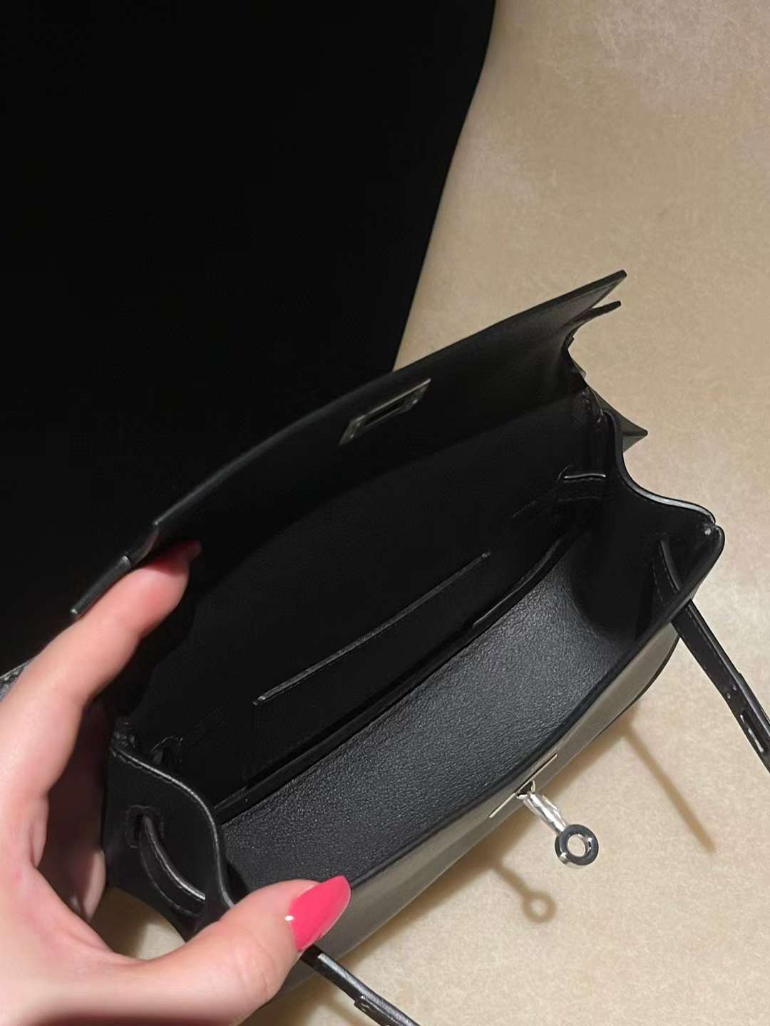 Hermès new-kelly moove bag view 7