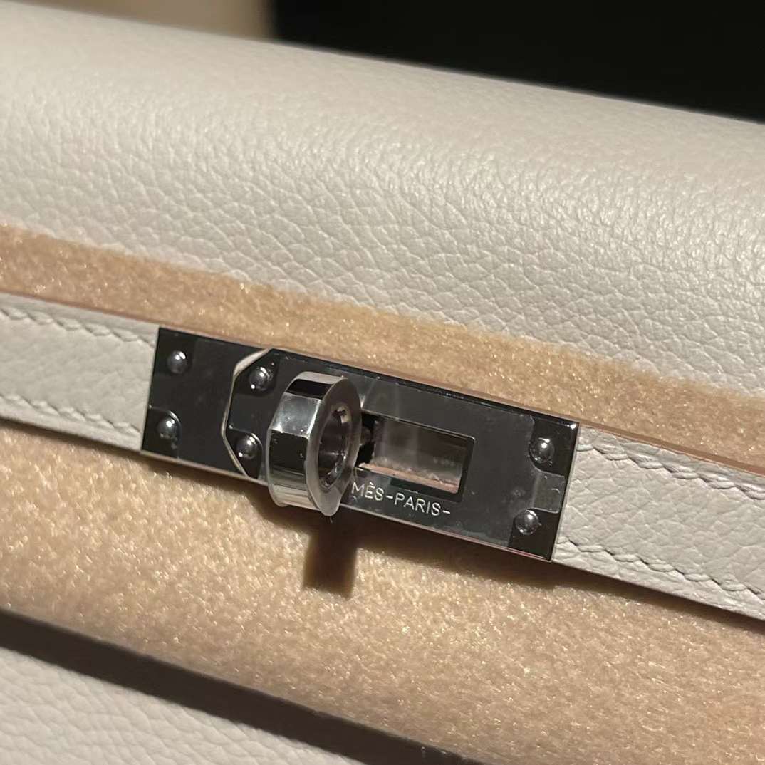 Hermès Kelly dance bag view 9