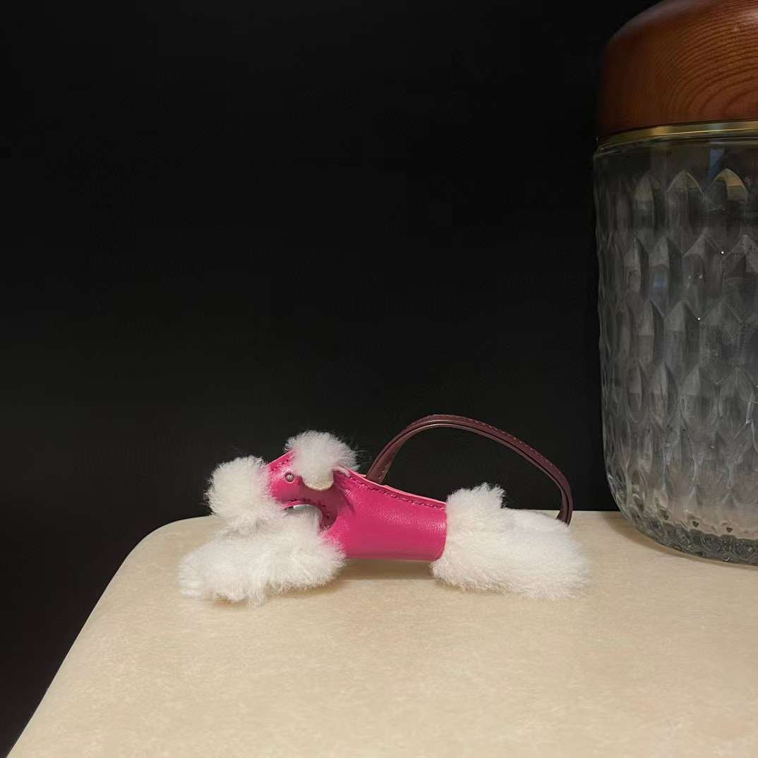 Hermès Budy puppy pendant view 10
