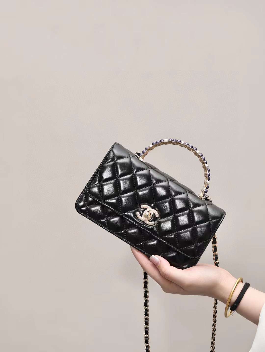 Chanel 24P Pearl woc bag view 1