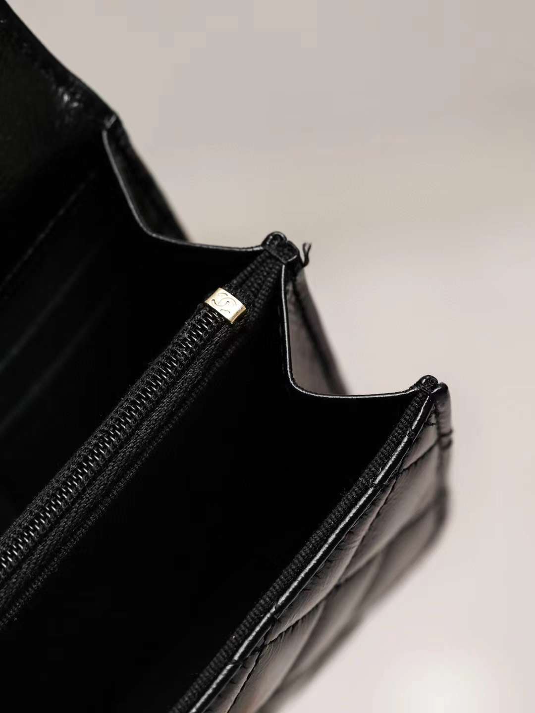 Chanel 24P Pearl woc bag view 8