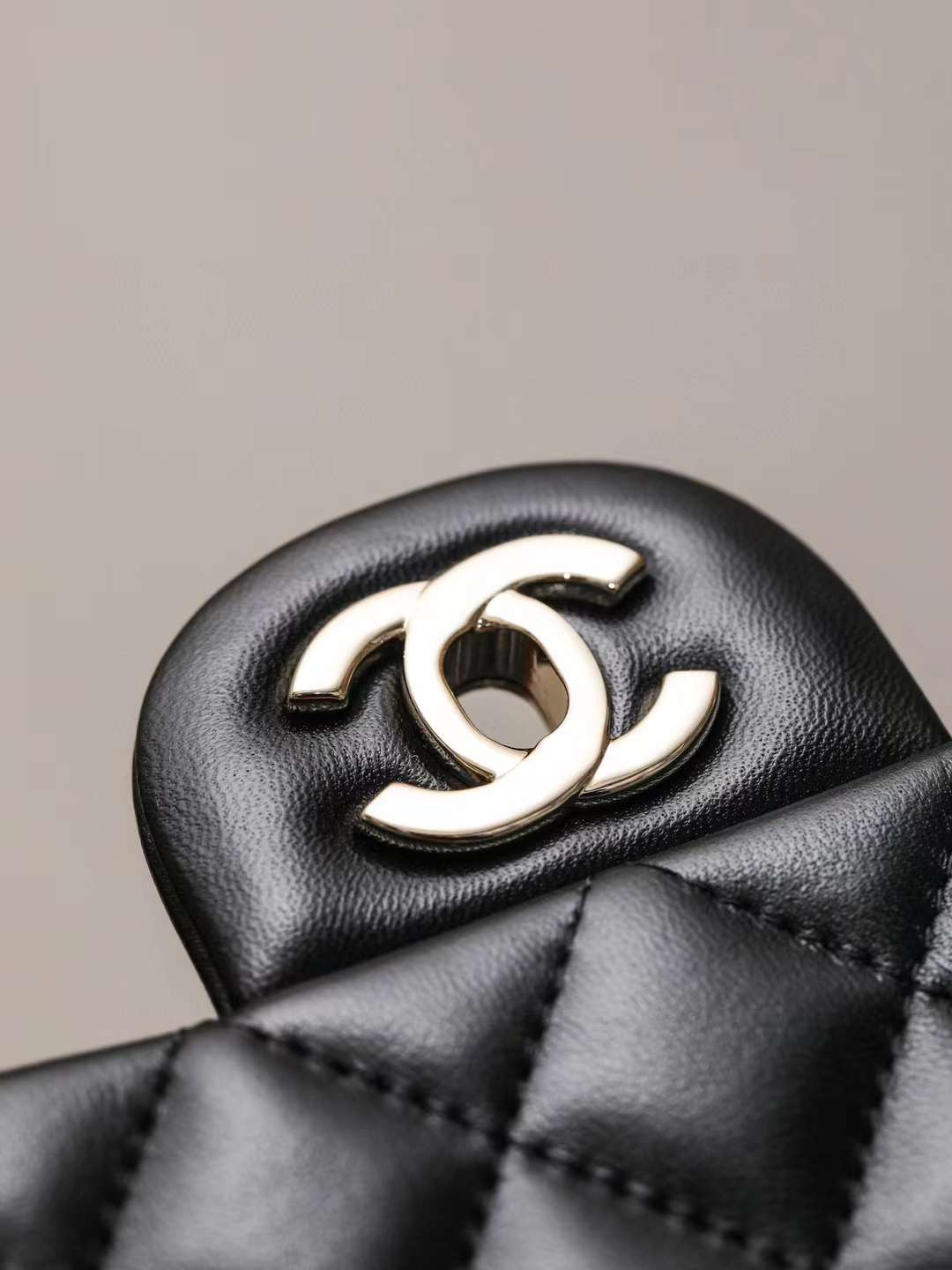 Chanel CF handle wrist bag view 7