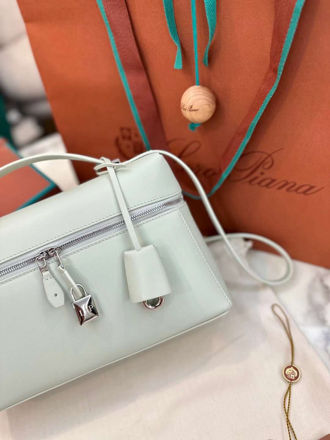 Loro Piana 27 Extra bag view 8