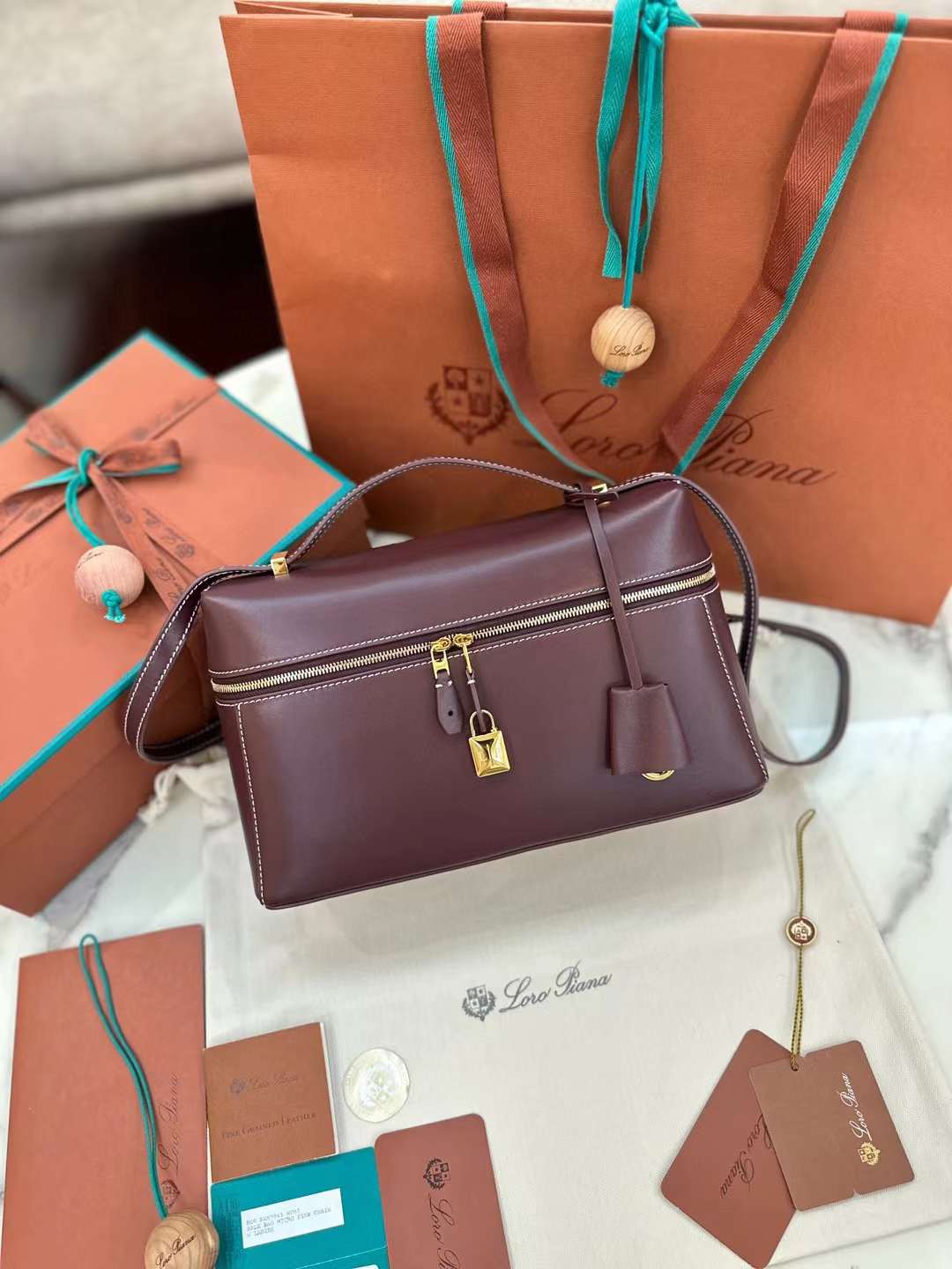 Loro Piana L27 Extra bag view 2