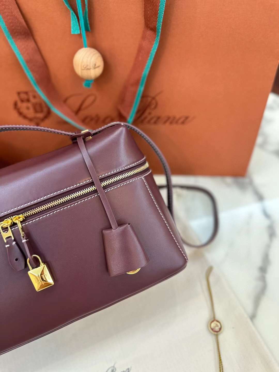 Loro Piana L27 Extra bag view 3
