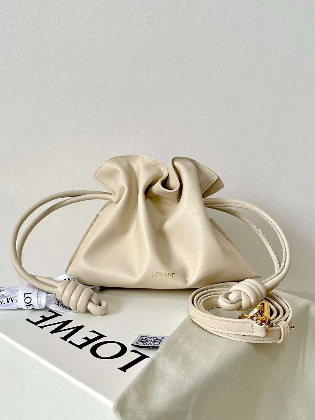 Loewe flamenco bag view 2