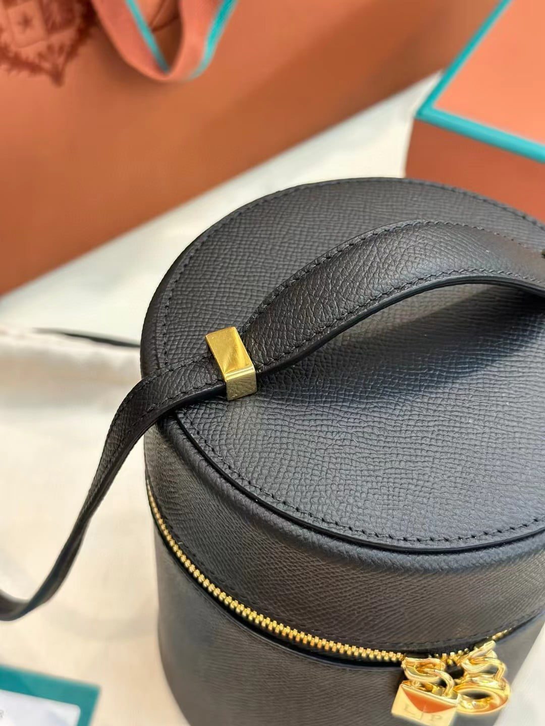 Loro Piana Extra Case view 13