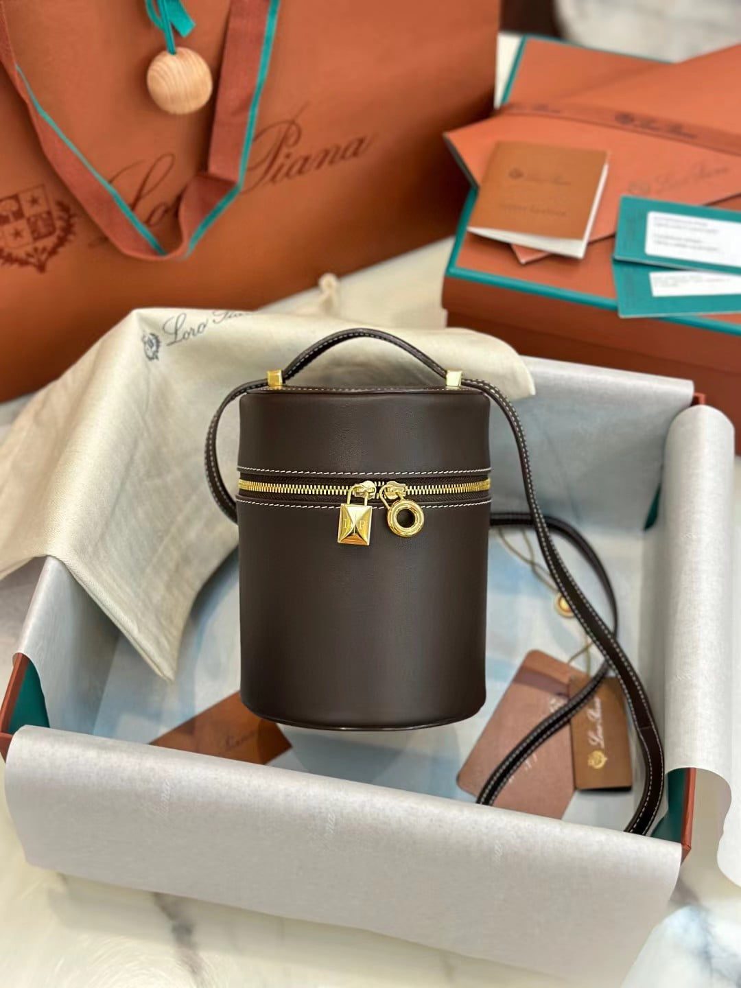 Loro Piana Extra Case view 7