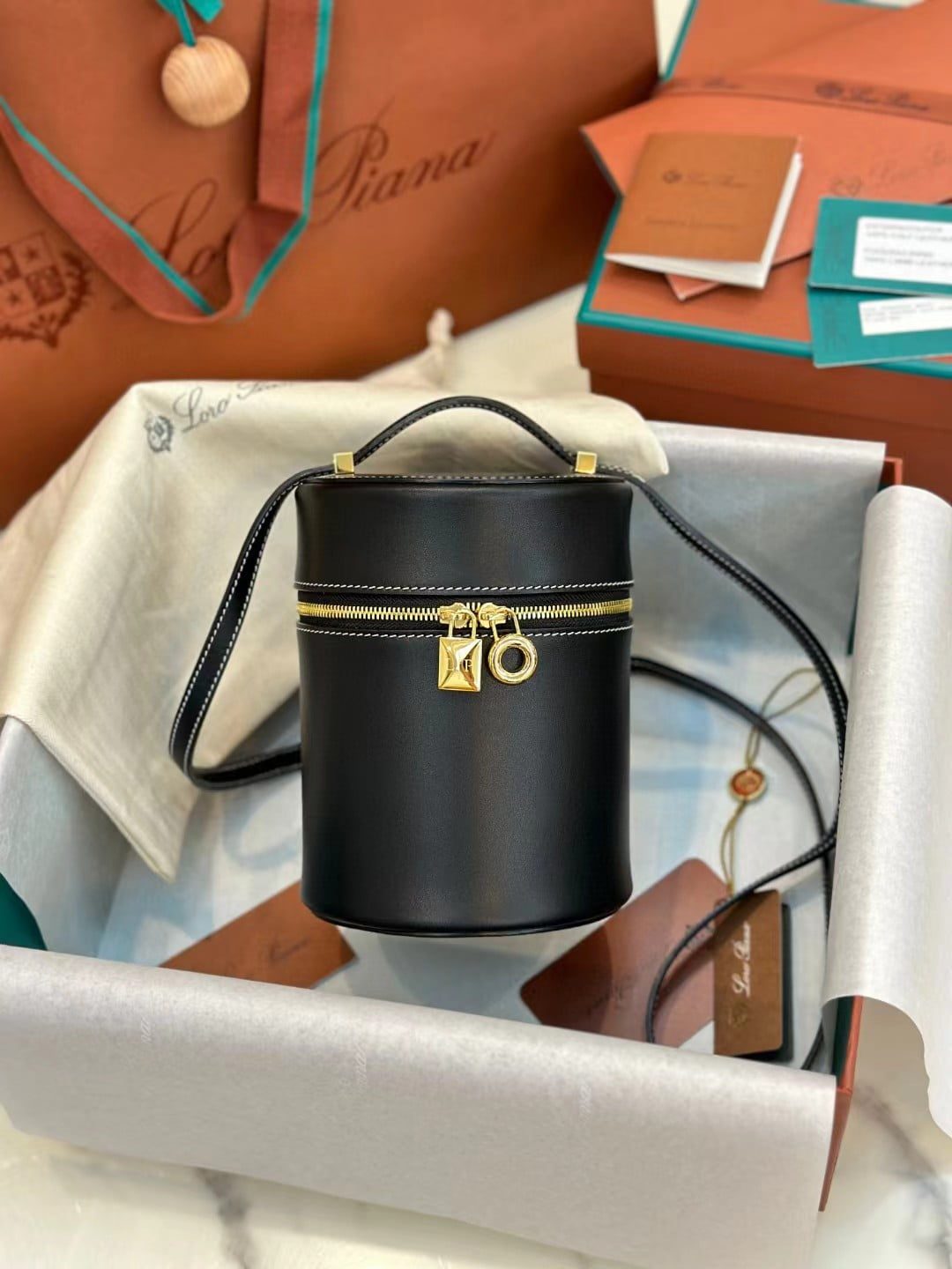 Loro Piana Extra Case view 8