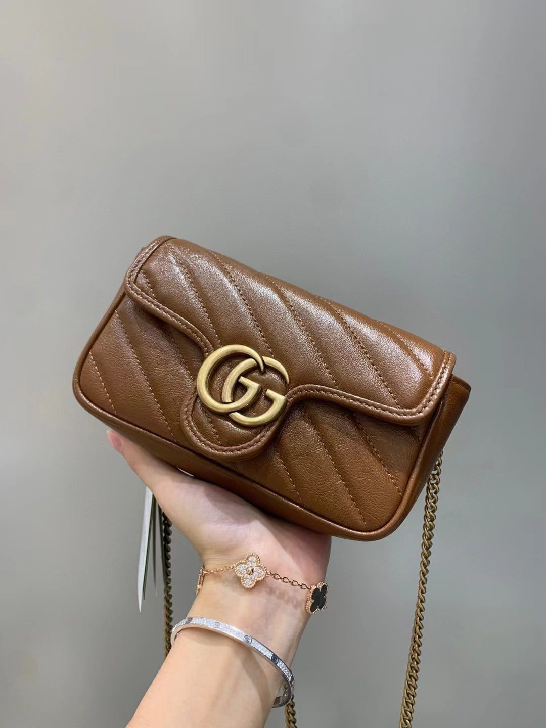 Gucci GG Marmont Bag view 4