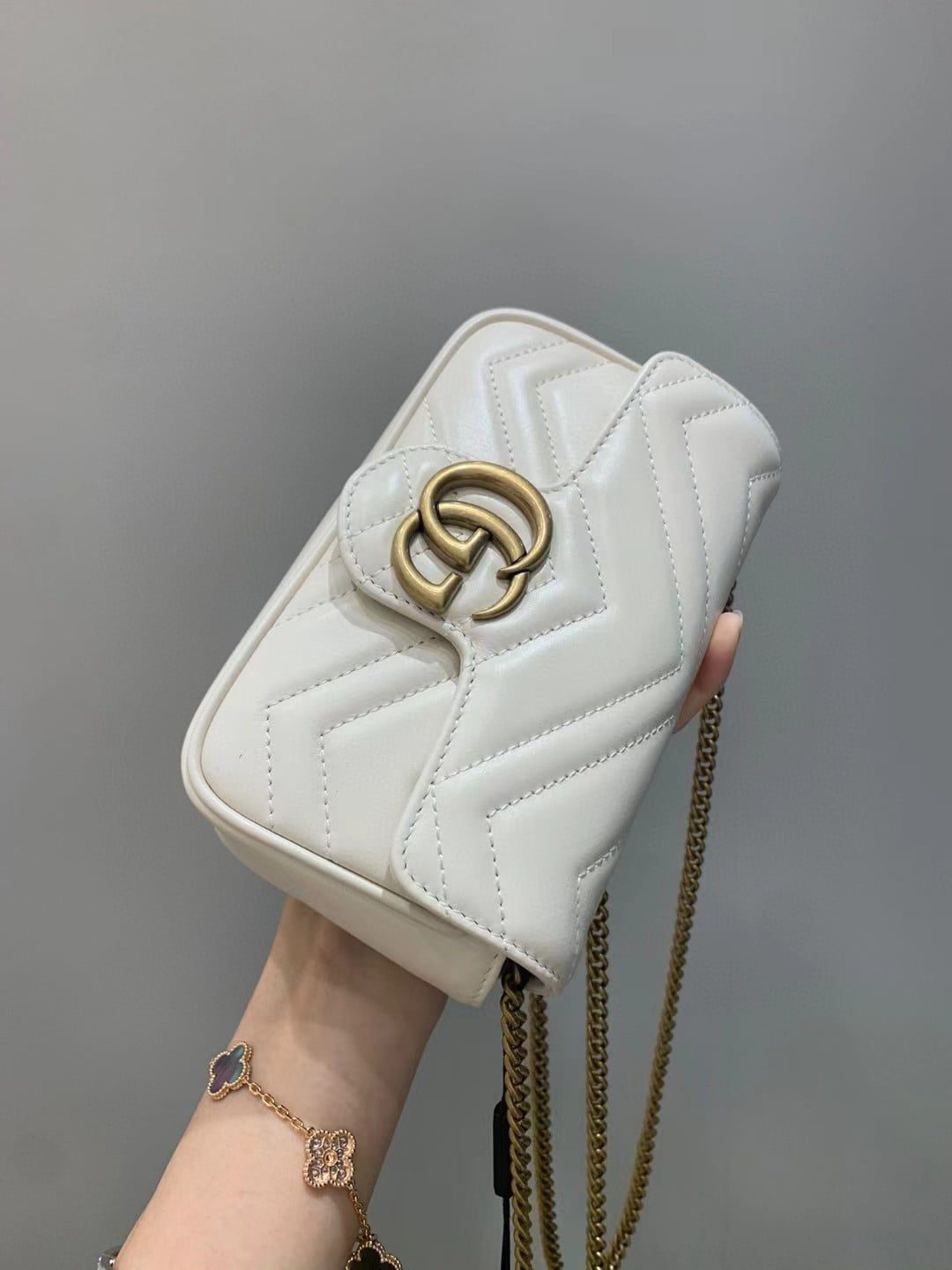 Gucci GG Marmont Bag view 7