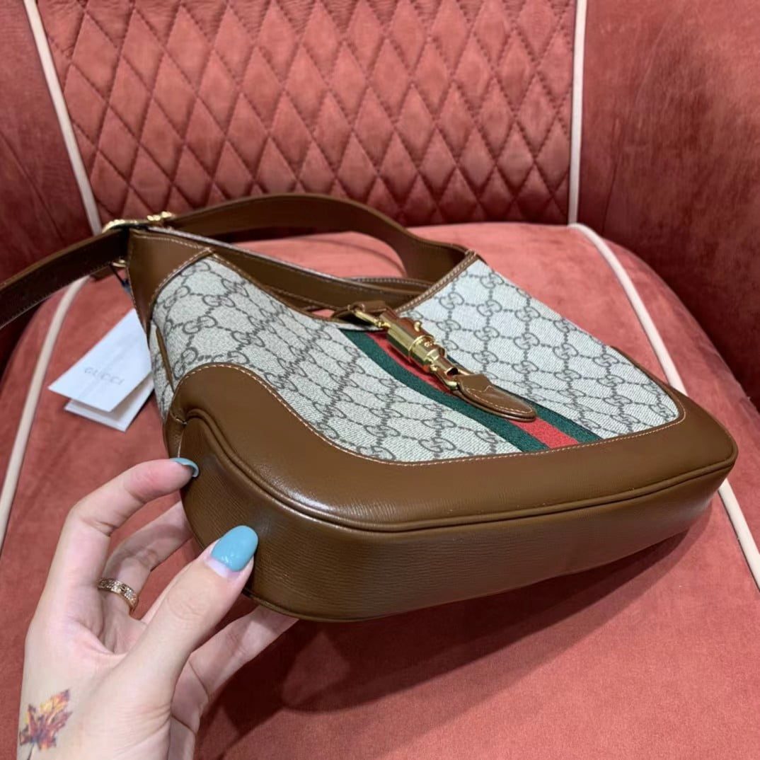 Gucci Jackie 1961 Shoulder Bag view 11