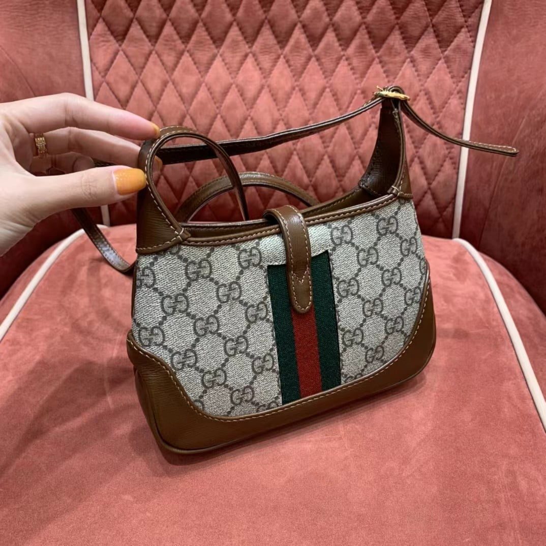 Gucci Jackie 1961 Shoulder Bag view 13