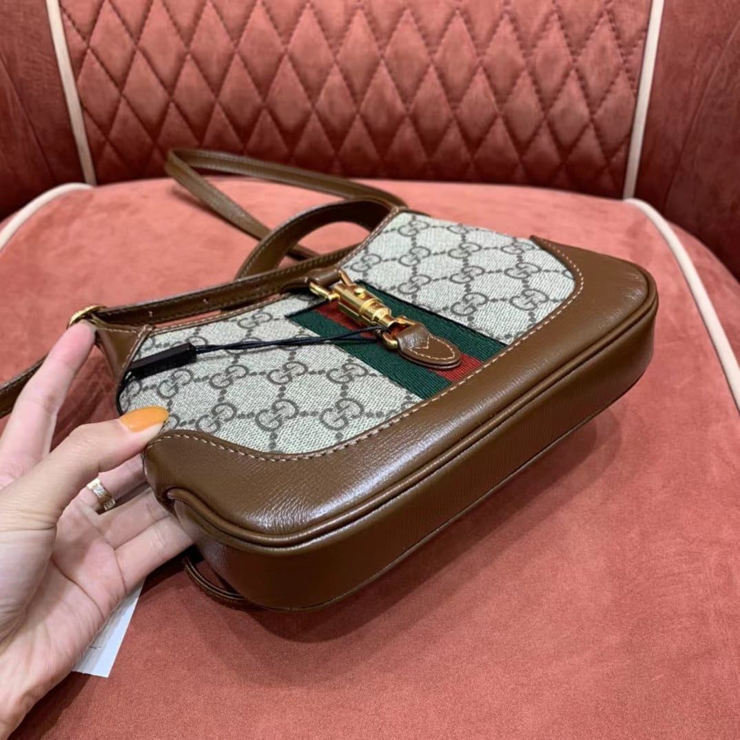 Gucci Jackie 1961 Shoulder Bag view 14