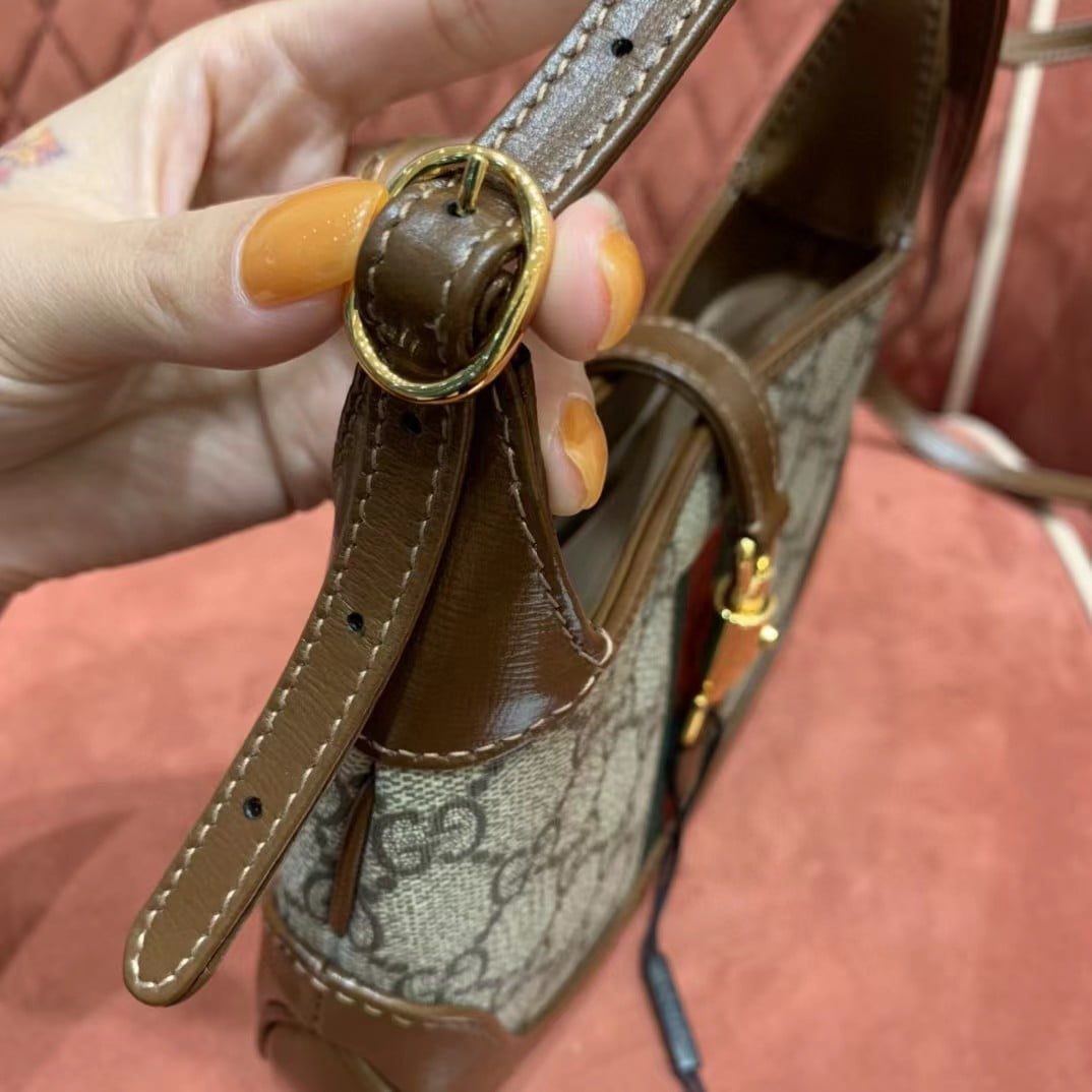 Gucci Jackie 1961 Shoulder Bag view 18