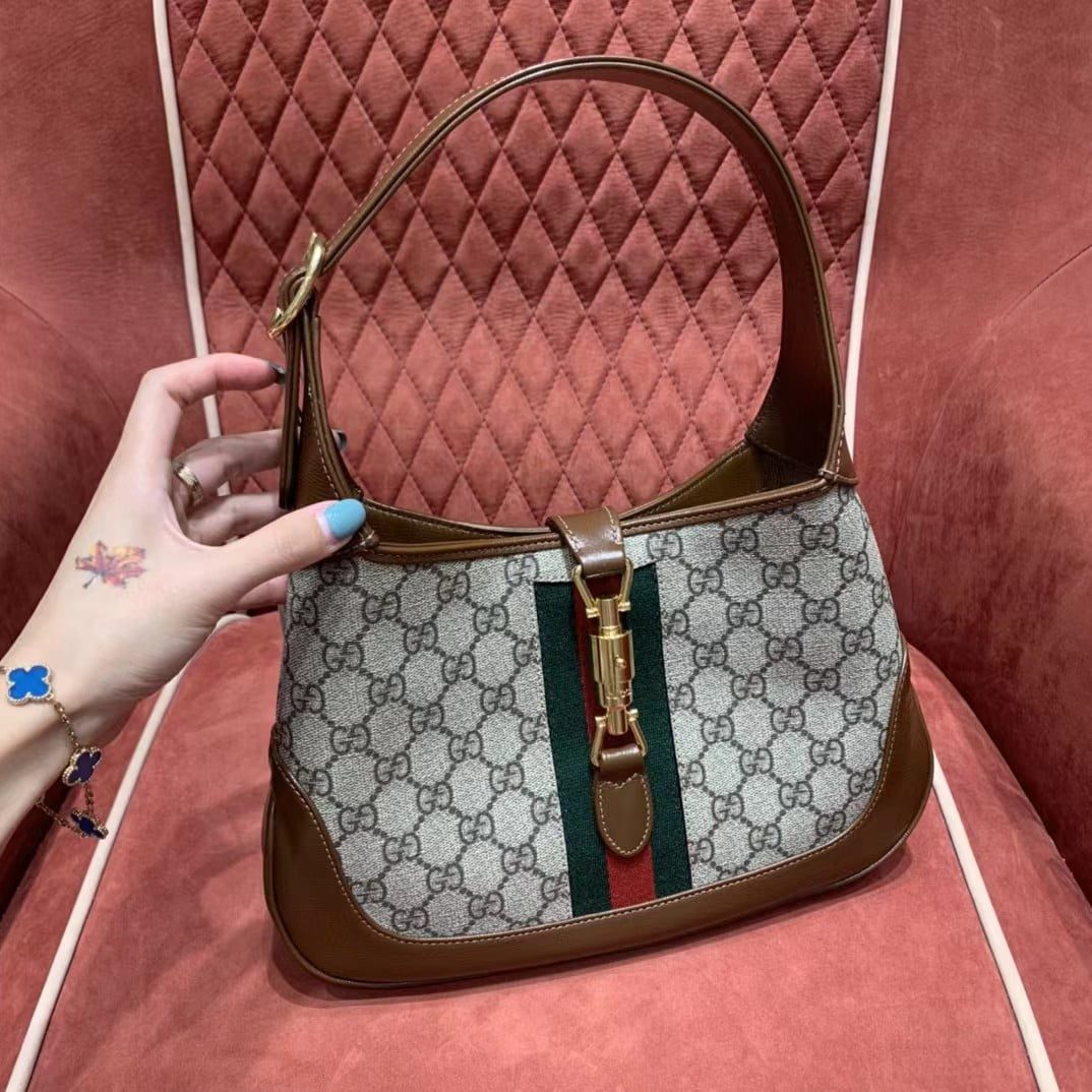 Gucci Jackie 1961 Shoulder Bag view 2