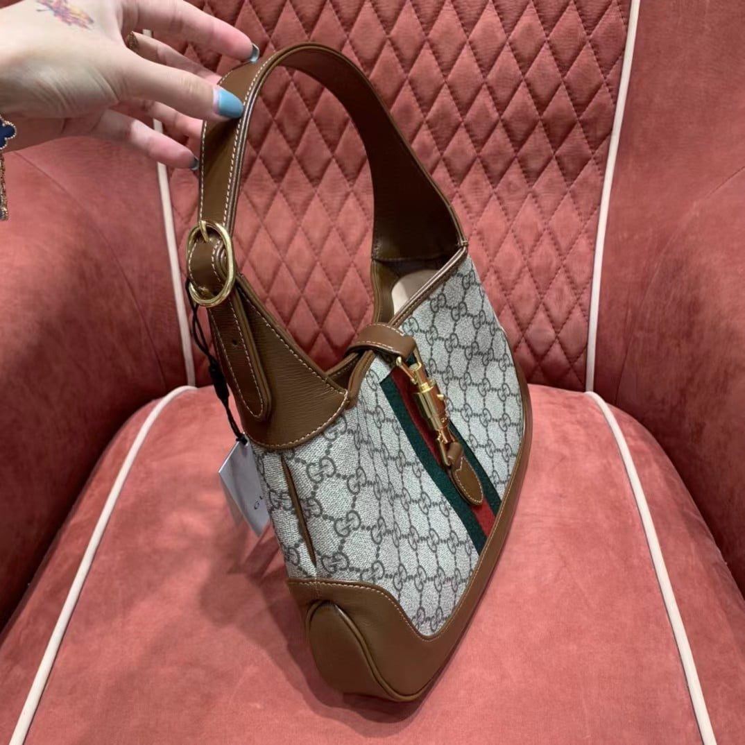 Gucci Jackie 1961 Shoulder Bag view 4