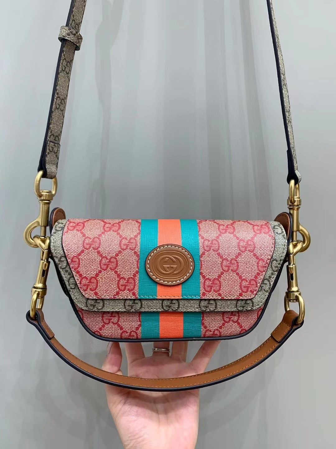Gucci Shoulder Bag view 1