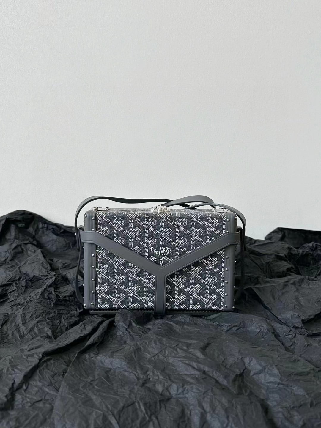 Goyard Minaudiere Trunk Bag view 2