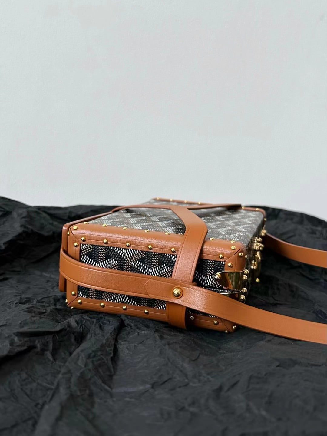 Goyard Minaudiere Trunk Bag view 5