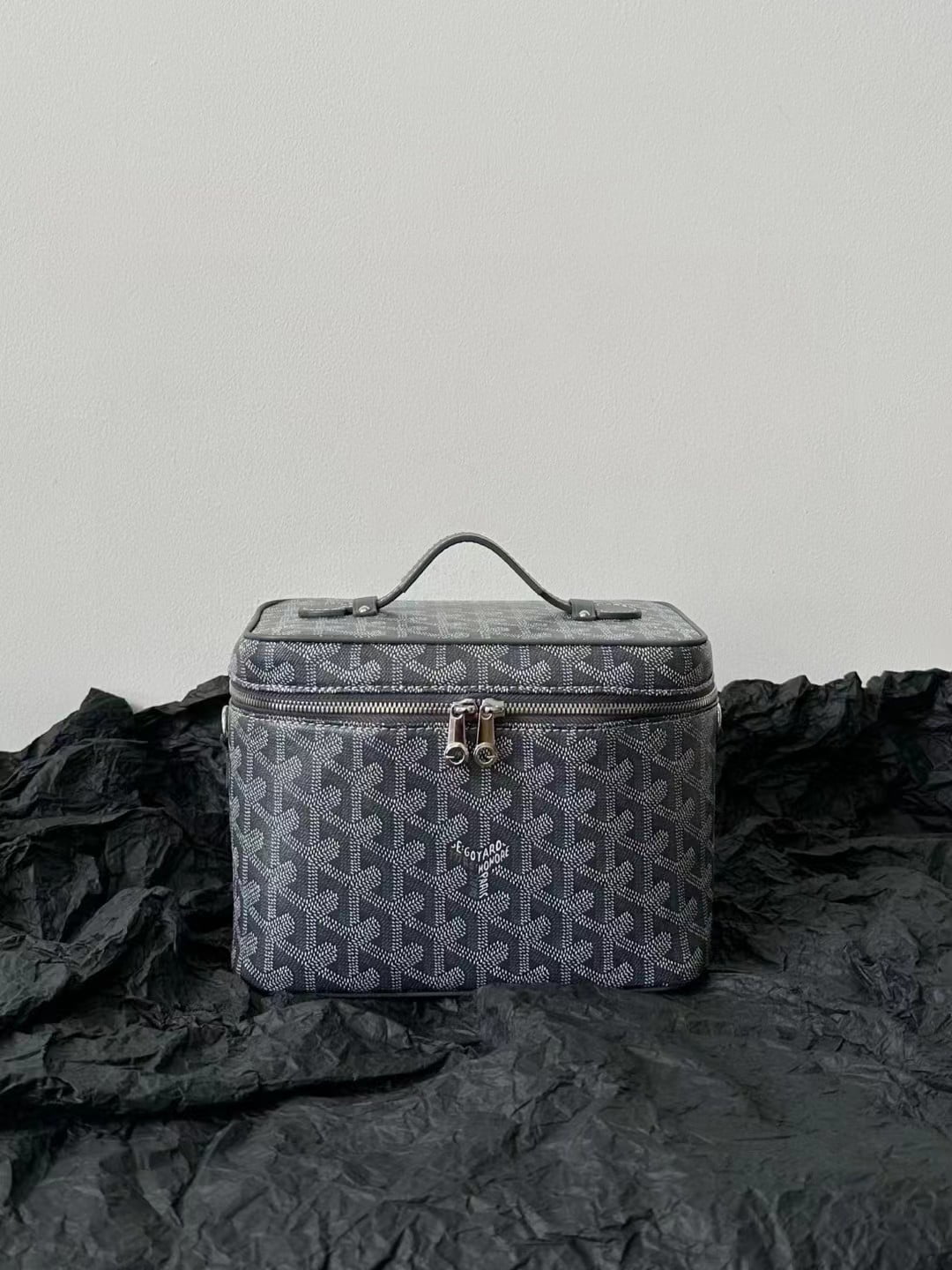 Goyard Muse Vanity Case view 2