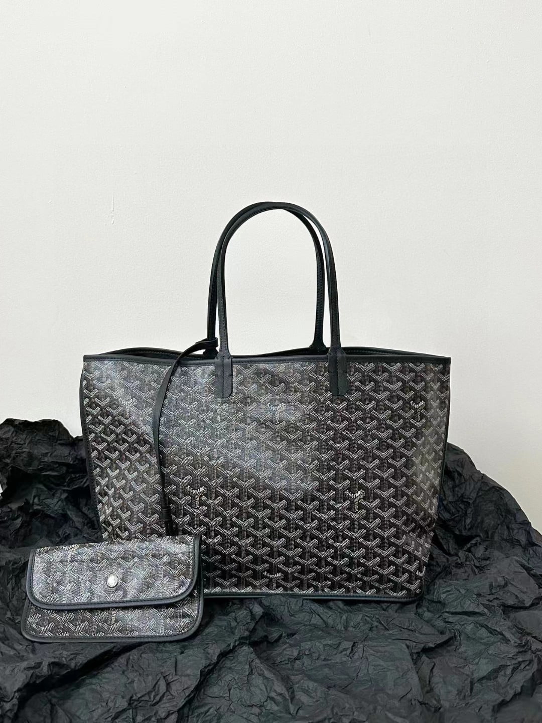 Goyard Anjou GM Bag Reversible view 9