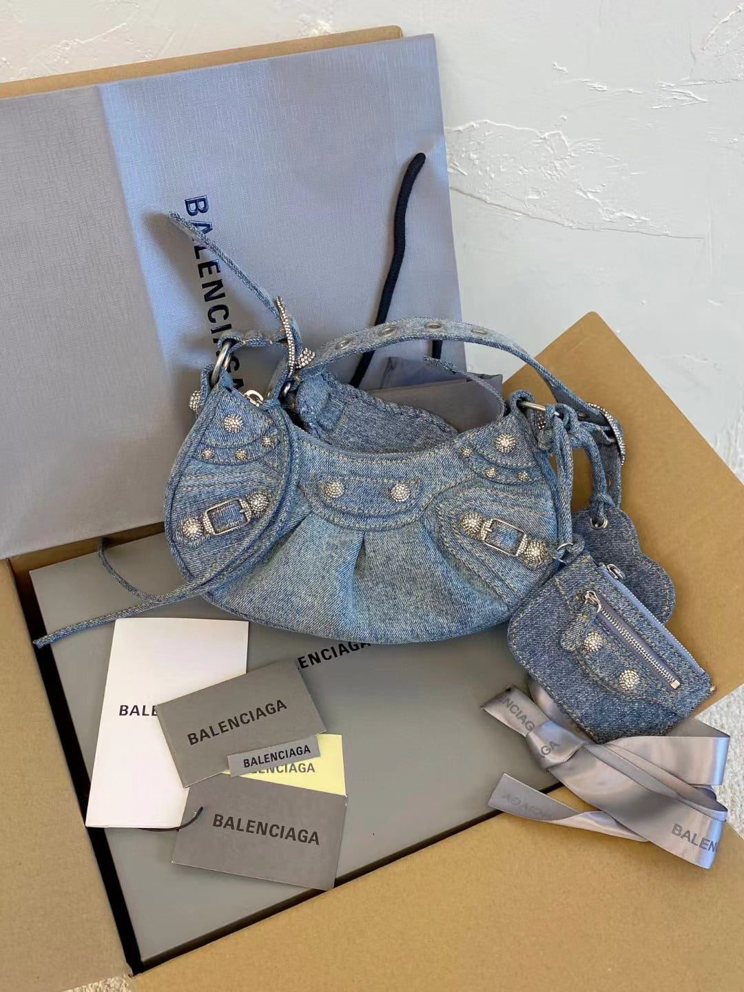 Balenciaga Le Cagole Shoulder Bag view 3