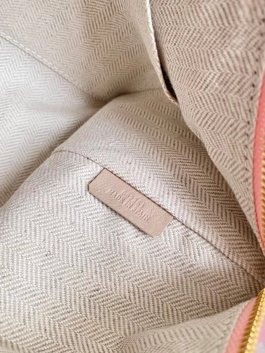 Loewe Cubi Hobo Bag view 10