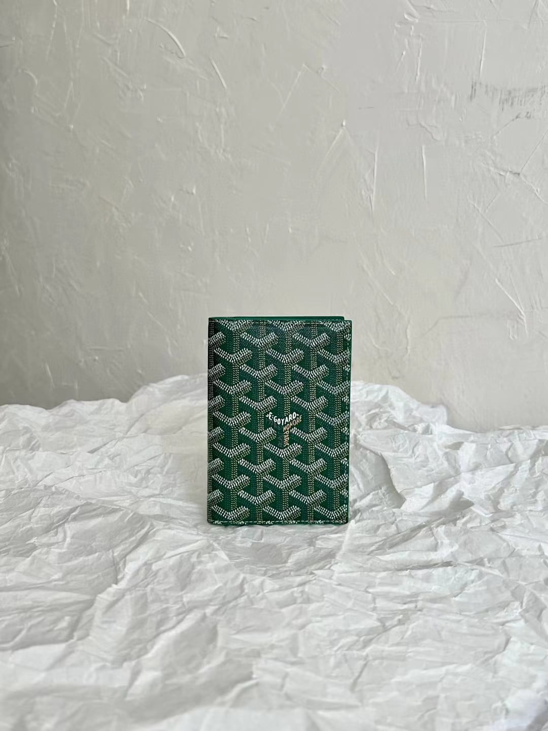 Goyard Vertical Wallet view 5