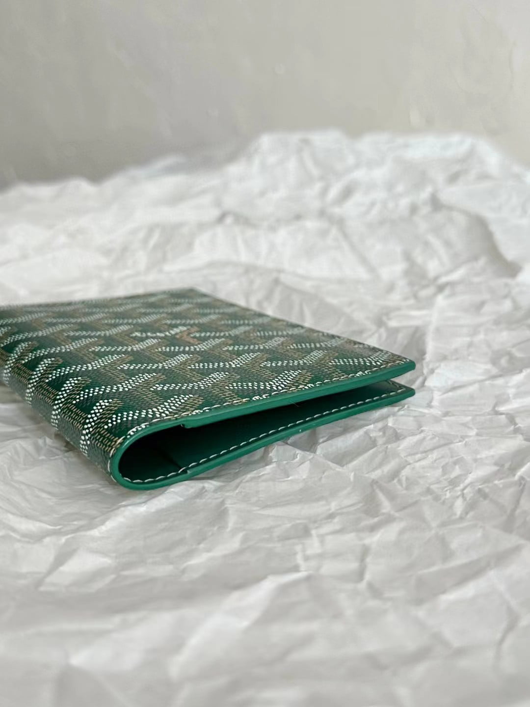 Goyard Vertical Wallet view 6
