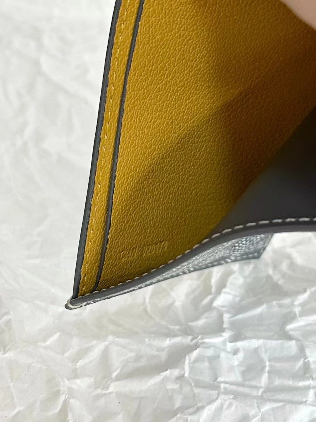 Goyard Victoire Wallet view 6