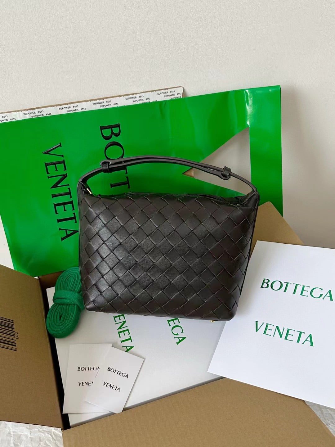Bottega Veneta Mini Wallace view 4