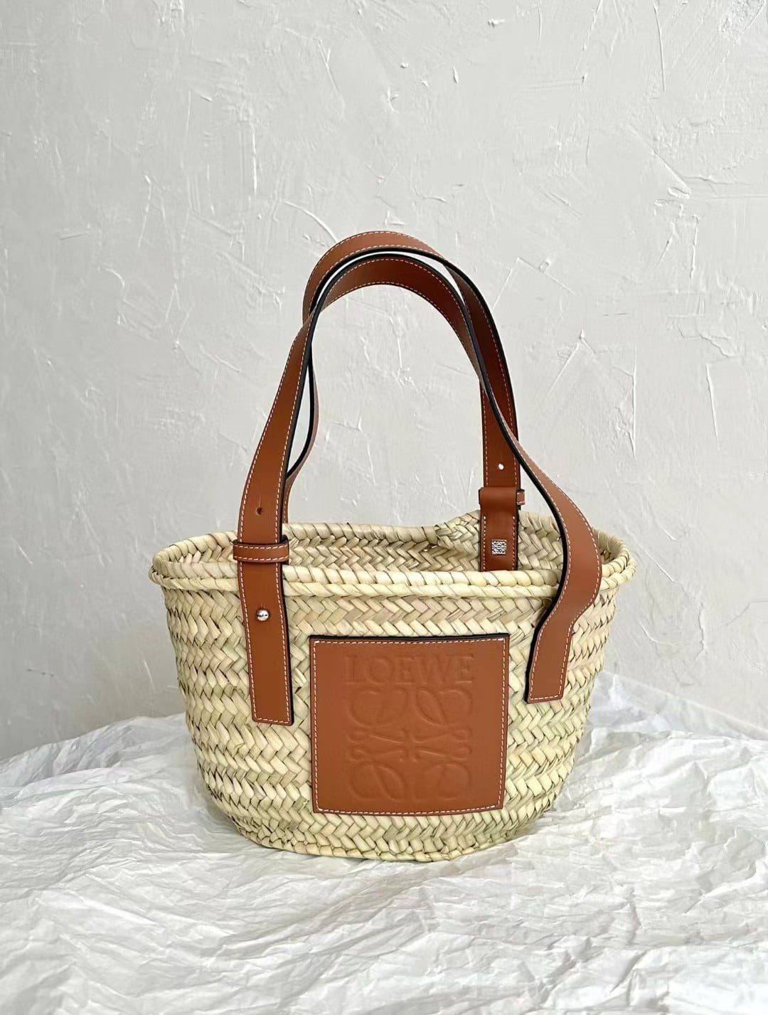 Loewe Small Basket Bag in raffia and calfskin view 2