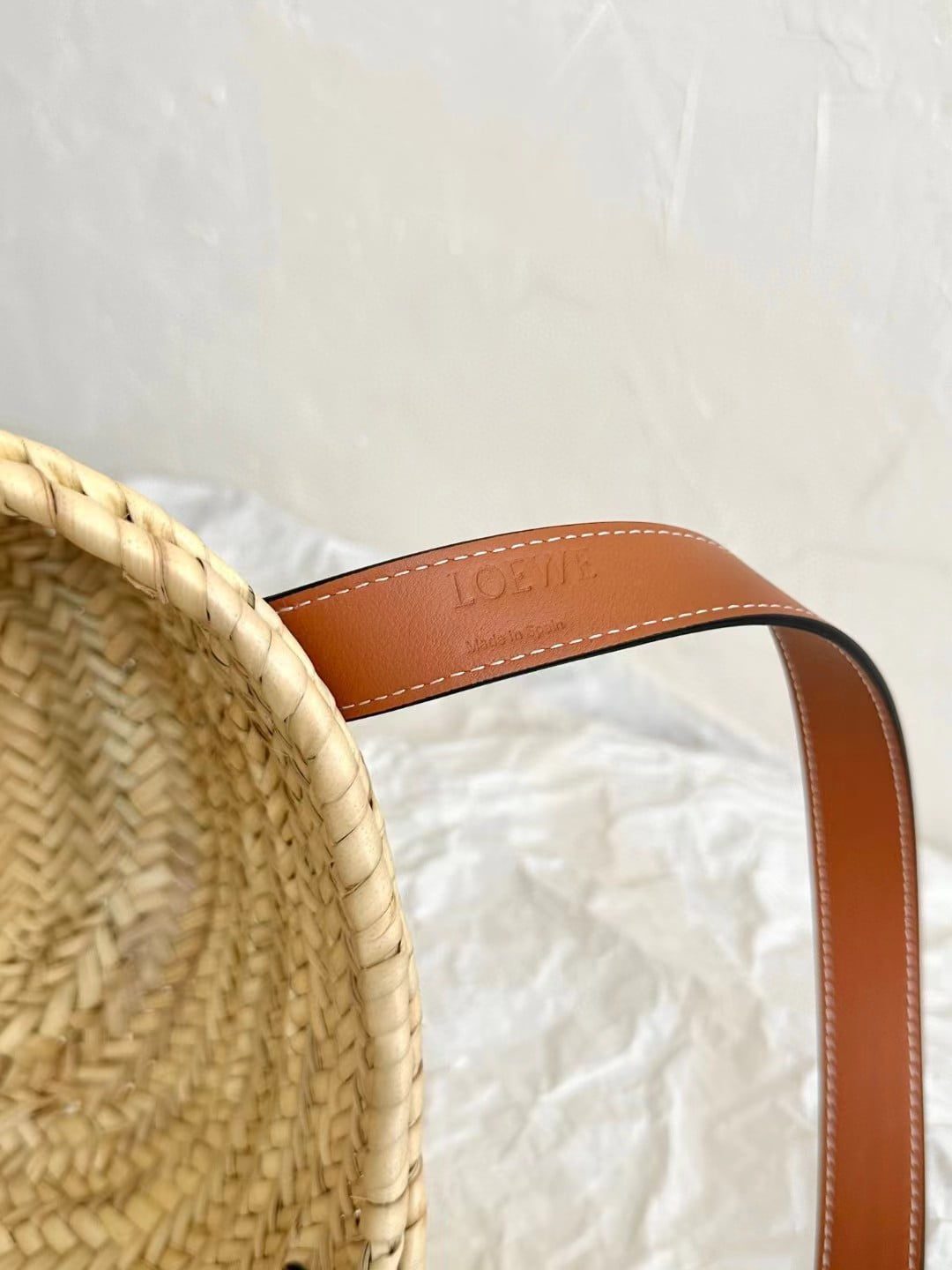 Loewe Small Basket Bag in raffia and calfskin view 8