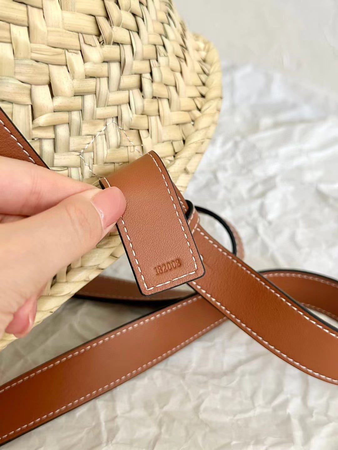 Loewe Small Basket Bag in raffia and calfskin view 9