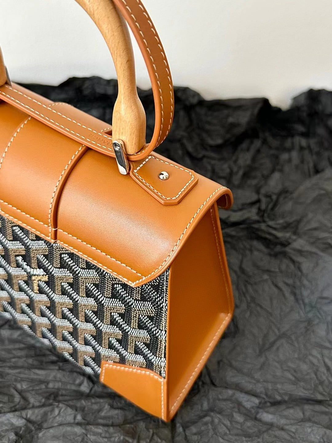 Goyard Saigon Bag view 6