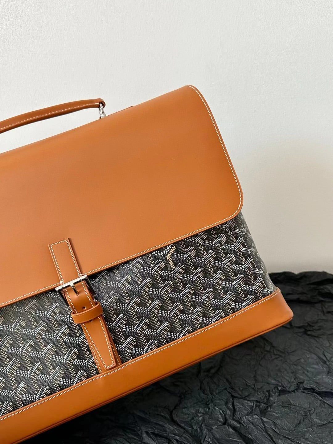 Goyard Citadin PM Messenger Bag view 4