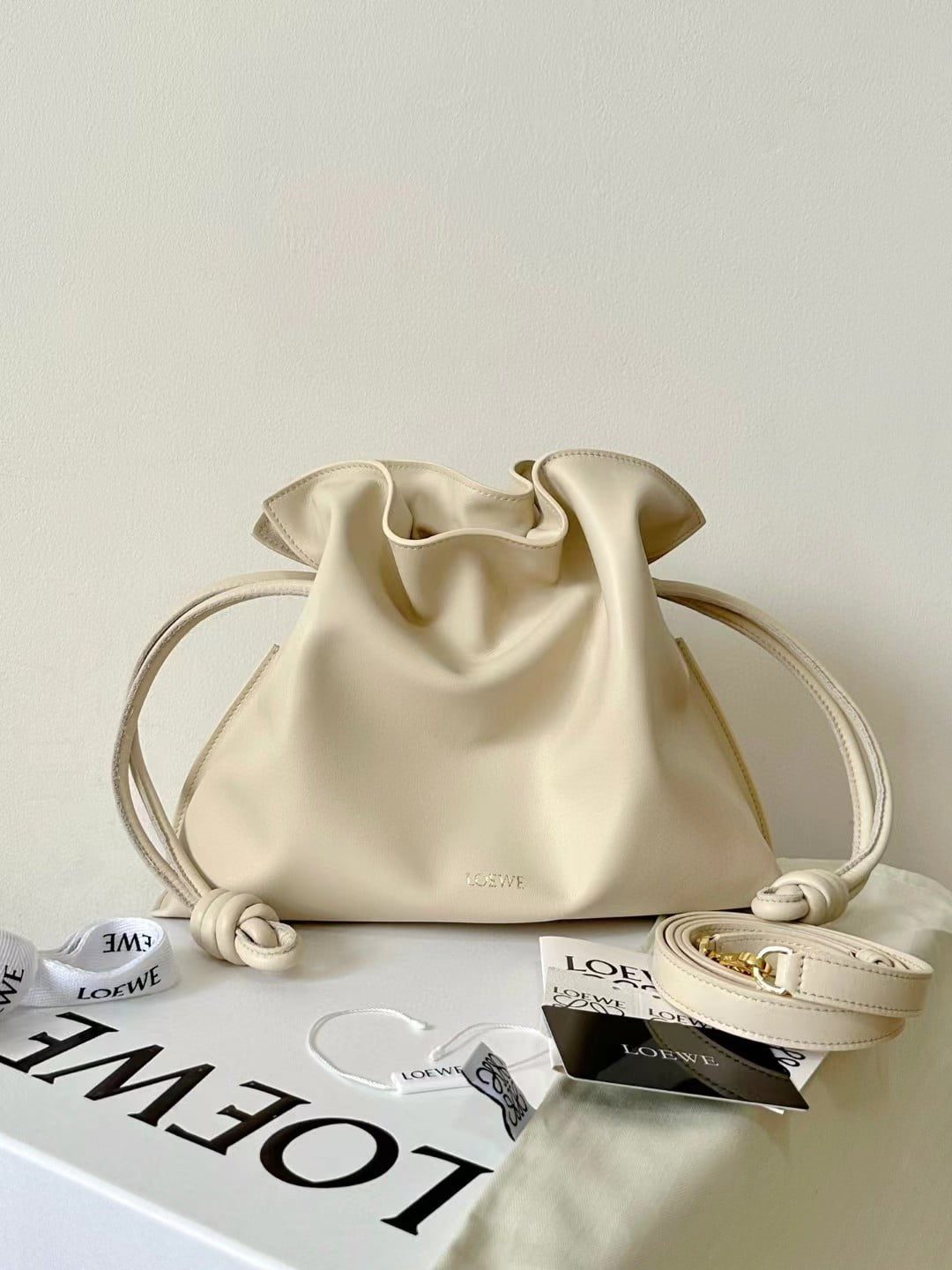 Loewe Flamenco Clutch in Nappa Clafskin view 4
