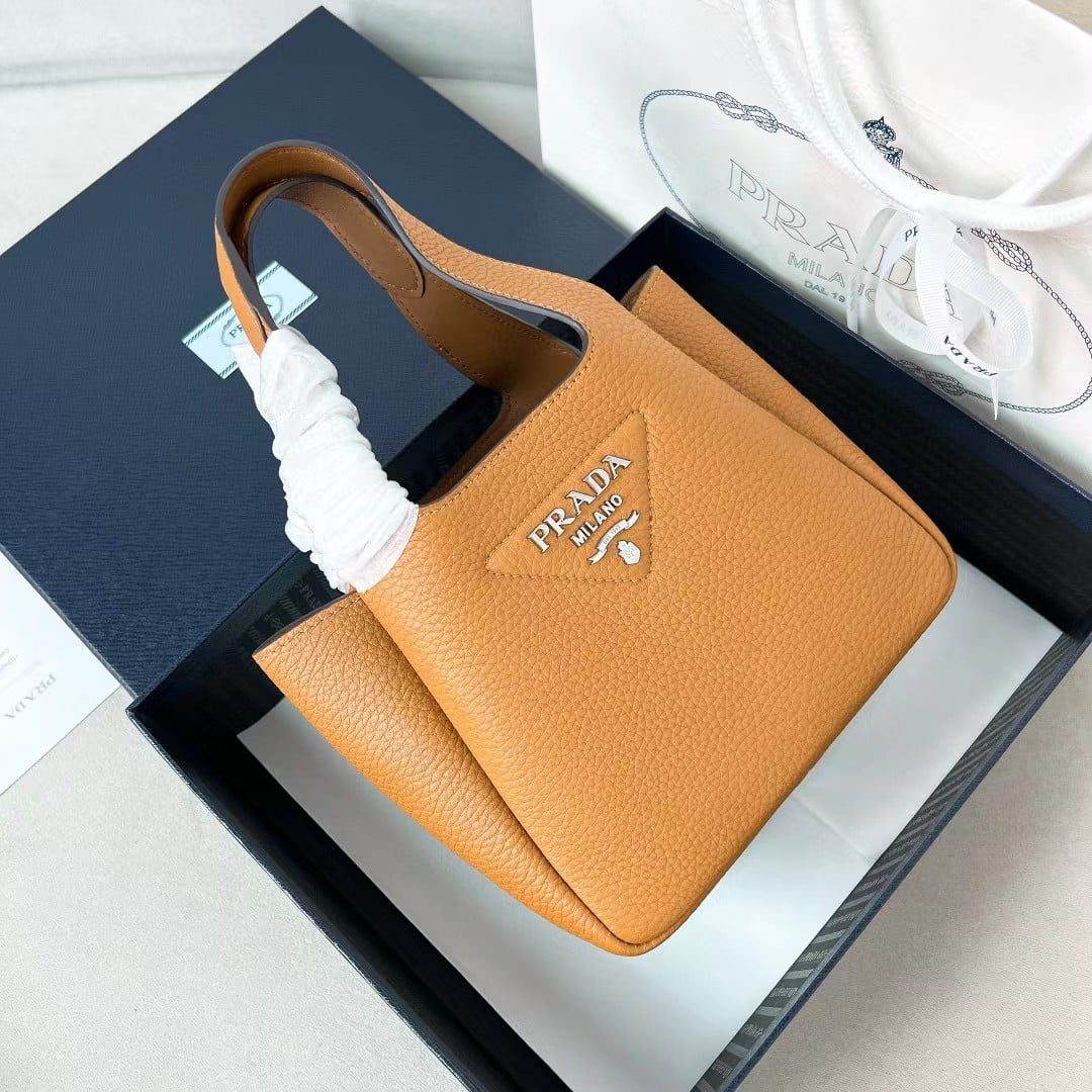 Prada Leather Tote Bag 1BG335 view 1