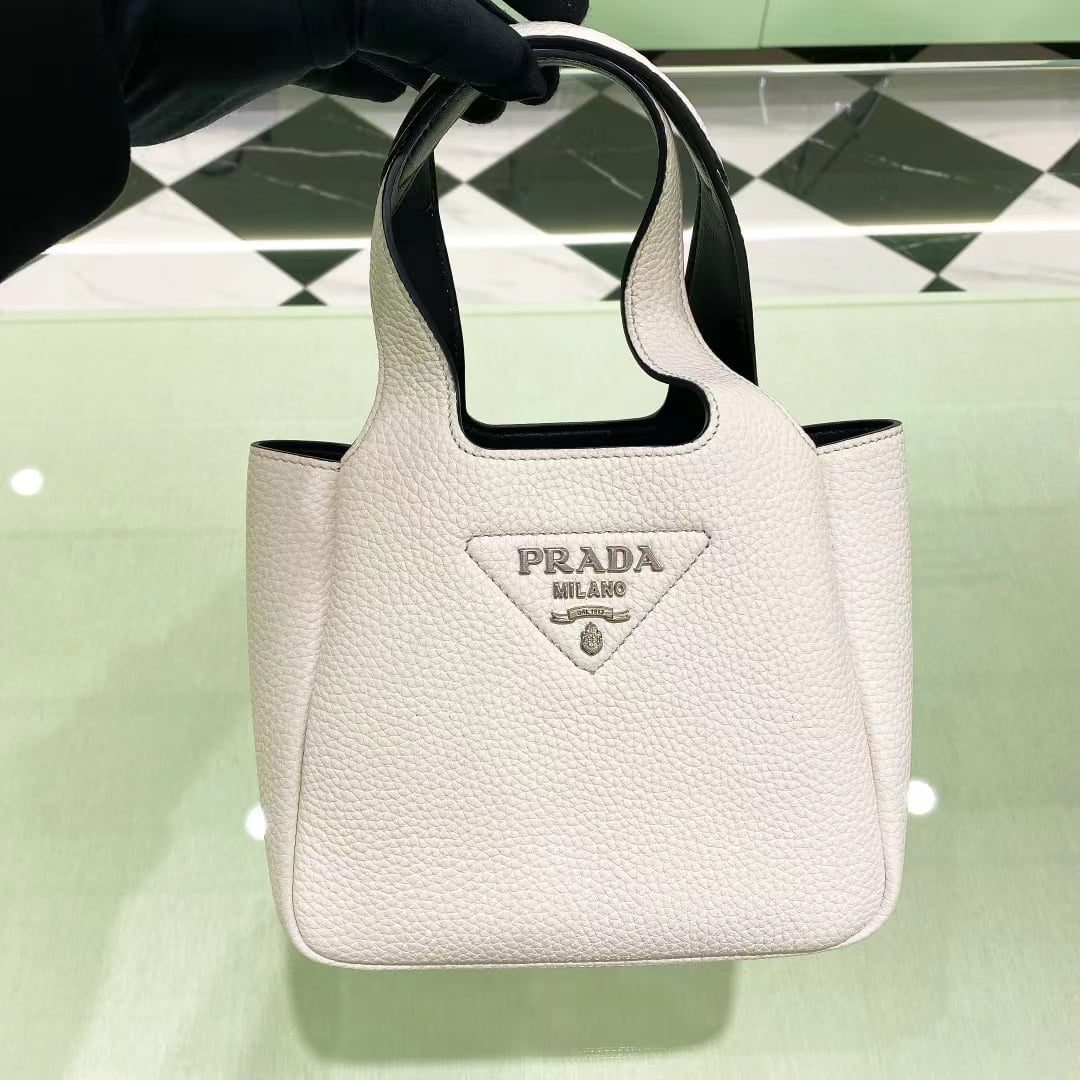 Prada Leather Tote Bag 1BG335 view 2