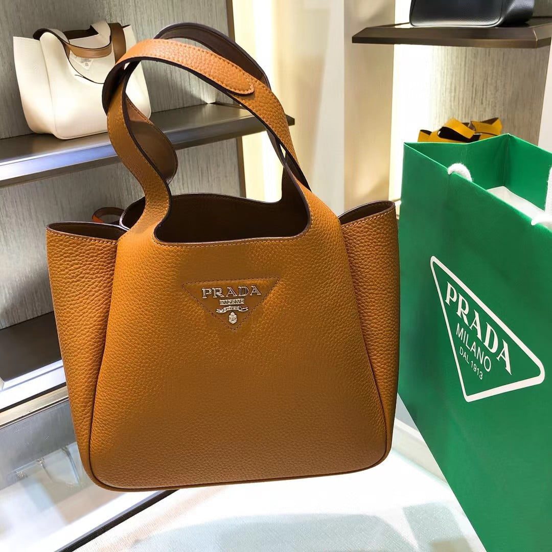 Prada Leather Tote Bag 1BG335 view 1