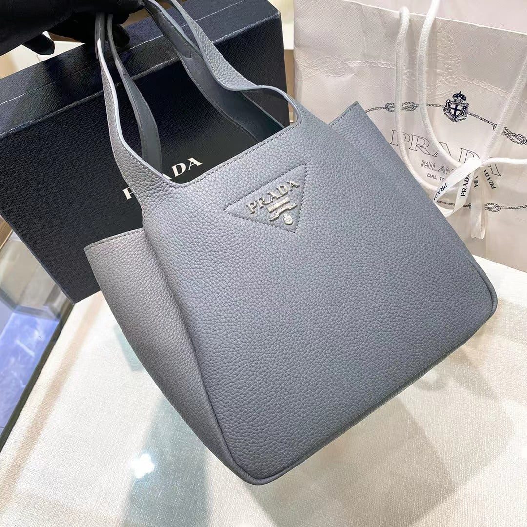 Prada Leather Tote Bag 1BG335 view 11