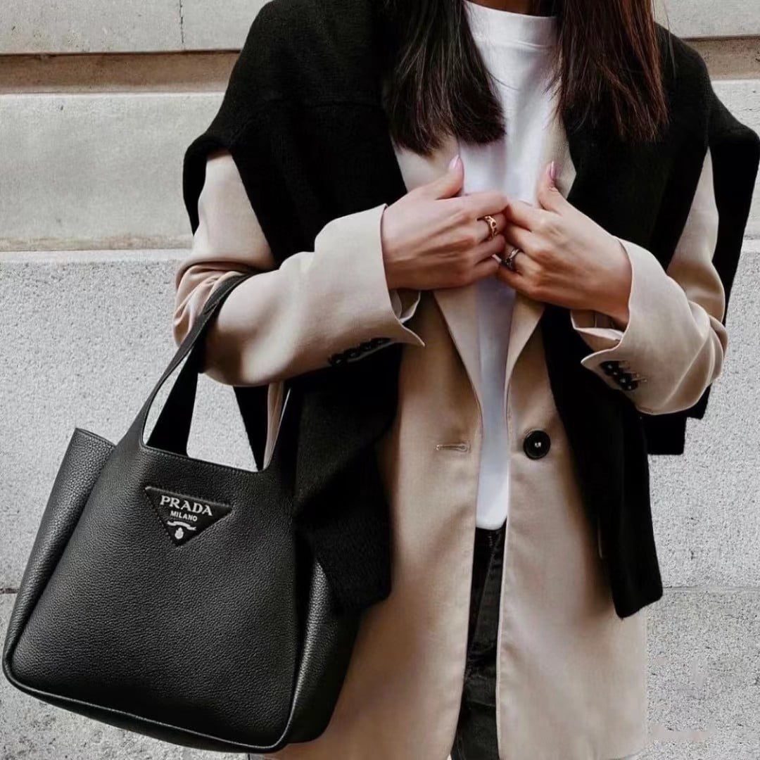Prada Leather Tote Bag 1BG335 view 13