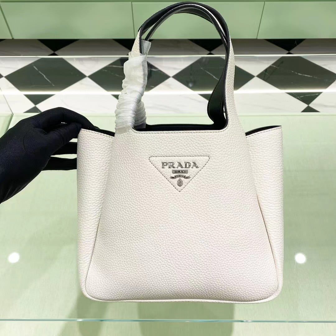 Prada Leather Tote Bag 1BG335 view 2