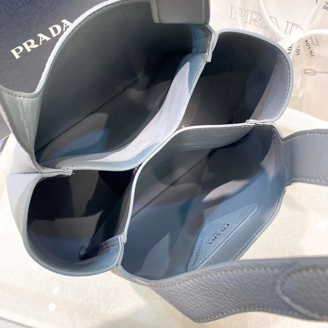 Prada Leather Tote Bag 1BG335 view 6