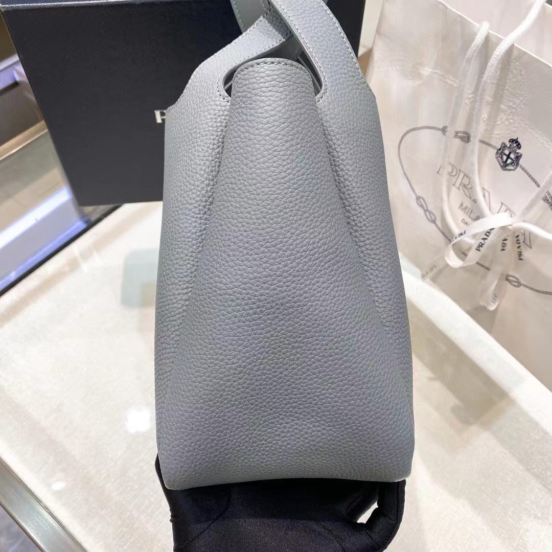 Prada Leather Tote Bag 1BG335 view 8
